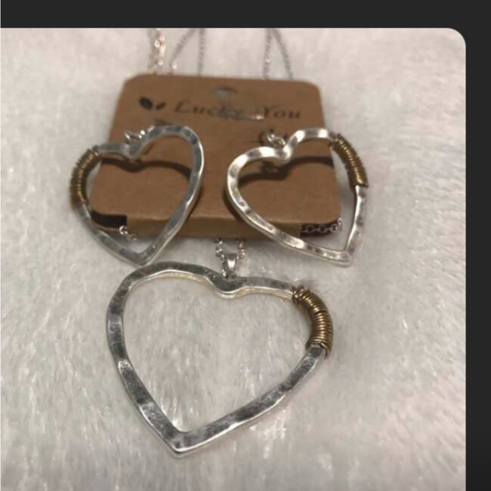 NWT Necklace with Matching Earrings